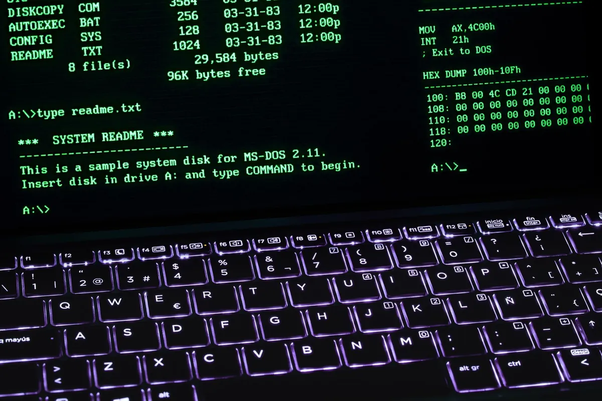 Ubuntu Terminal showing apt update