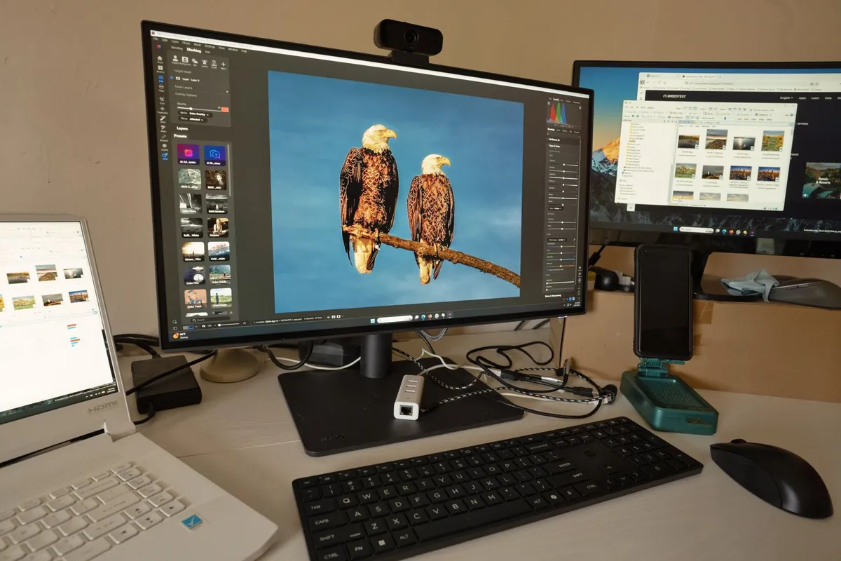 Samsung DeX desktop mode on monitor