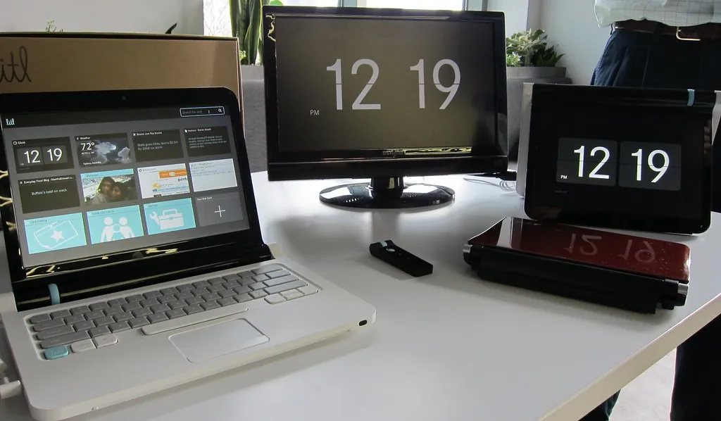 cloud storage on laptop screen